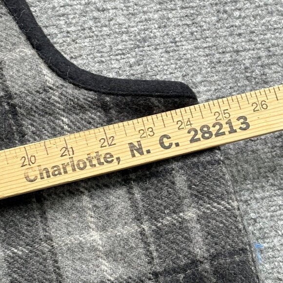 VTG Tantrums Vest Womens 2X Wool Blend Plaid‎ Leaf Embroidery & Pockets *Read - Picture 9 of 10